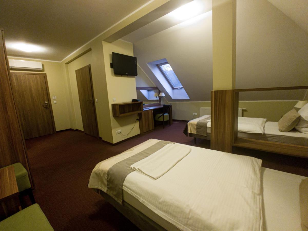 Zajazd U Dziadka Opole Exterior foto